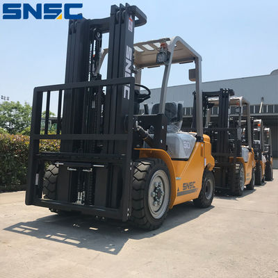2500 kg de transporte de contêineres em empilhadeira China Gq491 Lp empilhadeira a gás