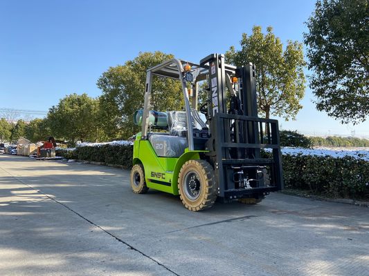 2 toneladas de empilhadeira de gás liquefeito 3000 mm-7000 mm empilhadeira de carga de combustível duplo