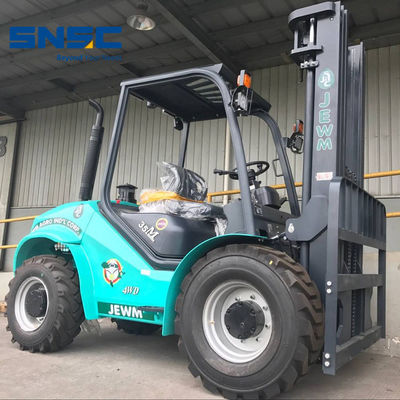 4X2 em terreno irregular 3500 kg em quatro rodas