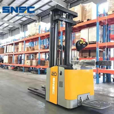 Apilador Stacker 1500kg 2000kg caminhão eléctrico para hotéis, lojas de vestuário